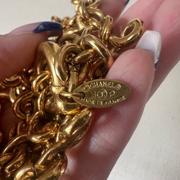 RARE - CHANEL Vintage 93 P Gold Infinity Necklace - Picture 7 of 8
